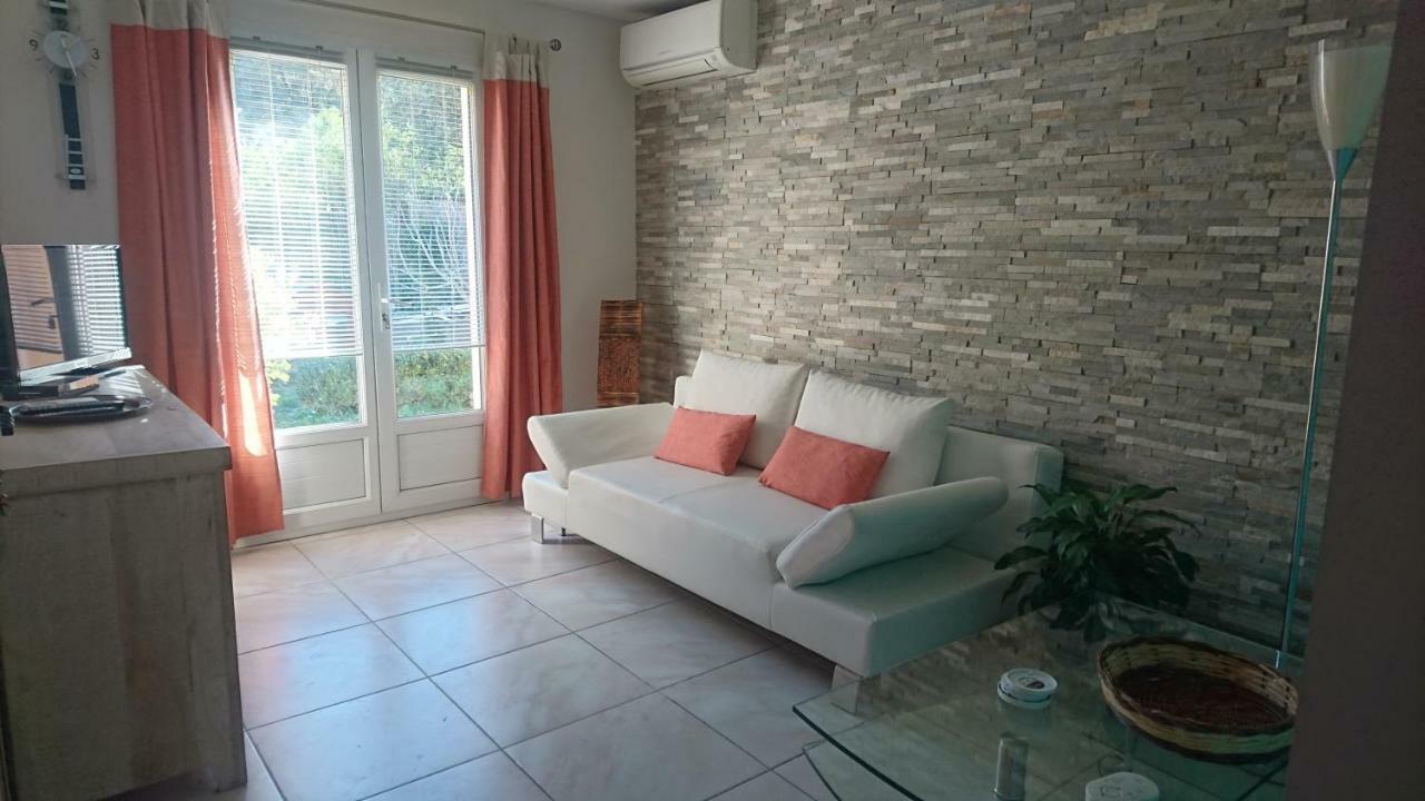Joli Villa Marcel Classee 3 Etoiles Calenzana Exterior photo